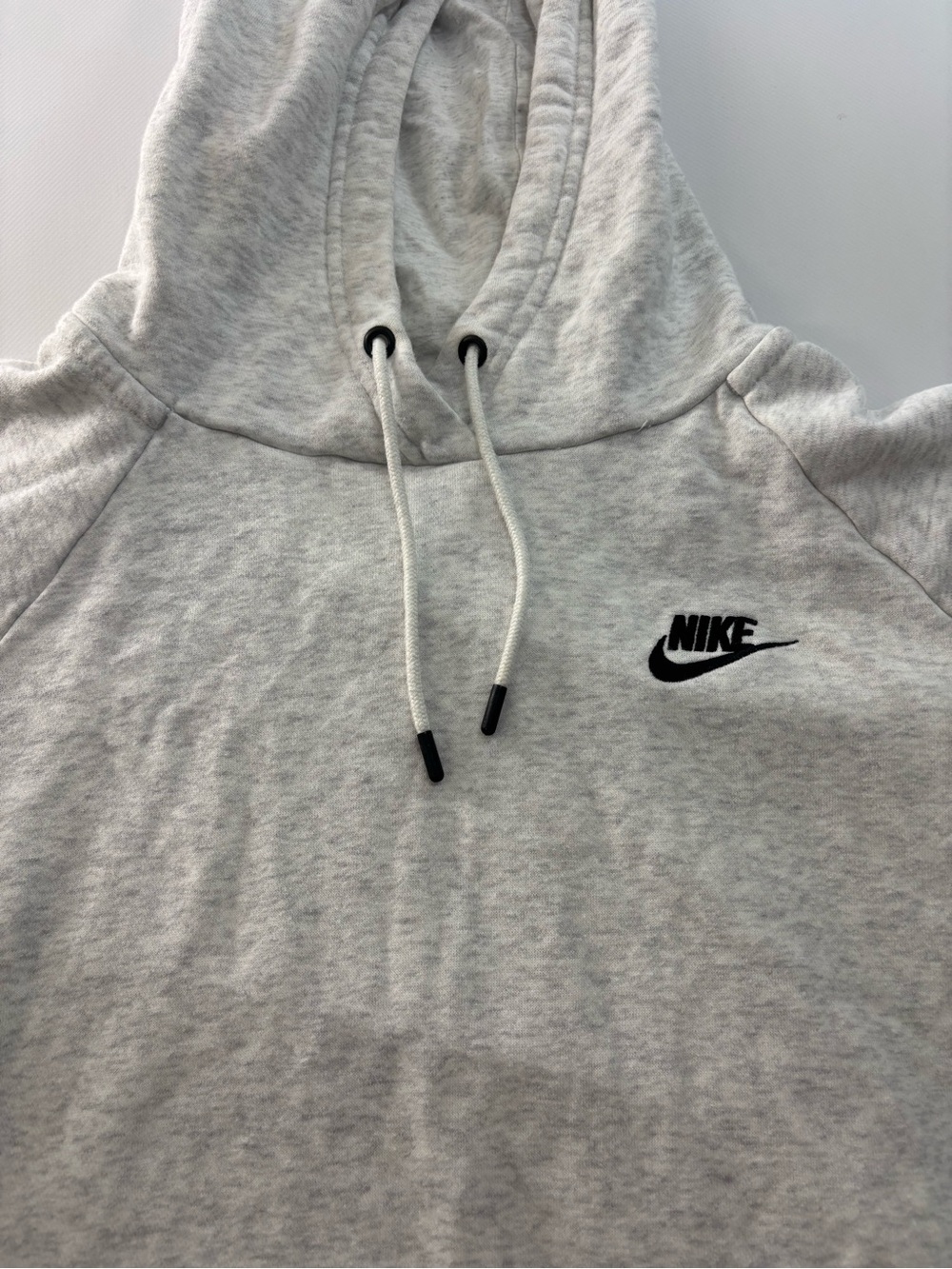 Nike‎ Sportswear Rally Fleece Hoodie Womens Size Medium Light Grey Sweatshirt - Picture 3 of 7